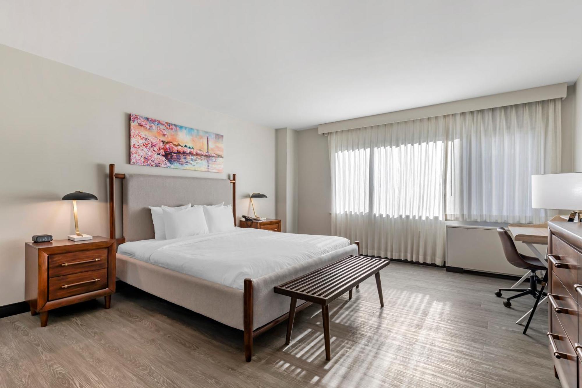 Sonder The Quincy Hotel Washington