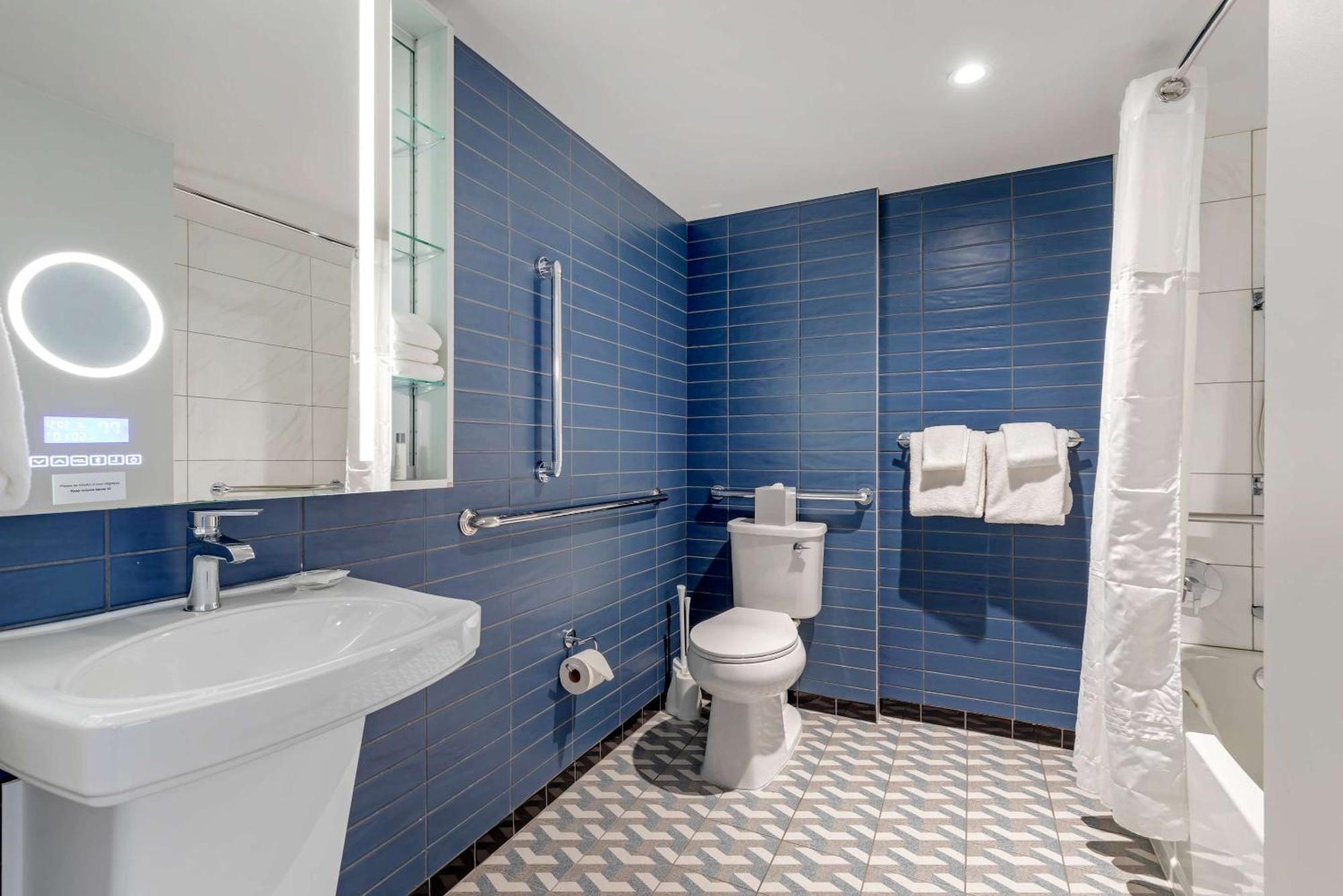 Sonder The Quincy 3* Washington